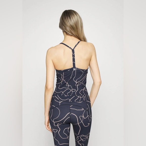 Sweaty Betty Women’s Navy London Active Yoga Shelf Bra Tank Top Size Medium EUC - Picture 2 of 9